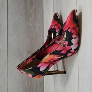 Ted Baker London Womens Floral Flower Heels Shoes sz 39/7.5